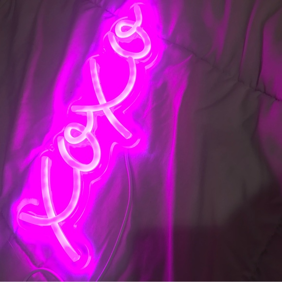 Xoxo neon sign - Picture 3 of 4